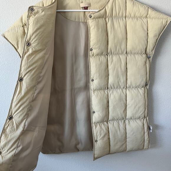 Pilcro Anthropologie Womens O/S Quilted Adjustable Snap Puffer Vest in Cream - Picture 6 of 9